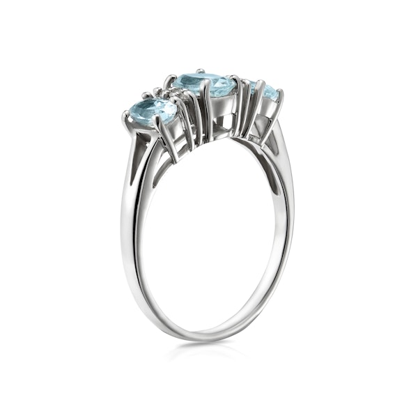 Aquamarine 0.80CT And Diamond 9K White Gold Ring - Image 3