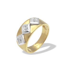 9K Gold Diamond Design Ring (0.18ct) - SIZE U