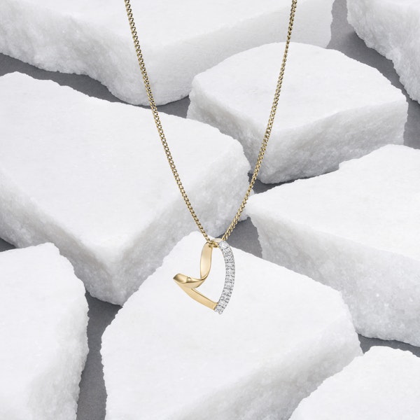 Lab Diamond Heart Necklace Pendant 0.10ct H/SI Set in 18K Gold Vermeil - Image 4
