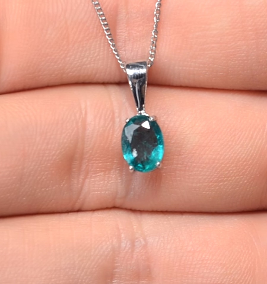 Emerald 7 x 5mm Pendant Necklace Set in 9K White Gold