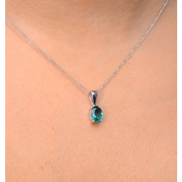 Emerald 7 x 5mm Pendant Necklace Set in 9K White Gold - Image 2