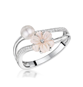 4.5mm Pearl with Shell and Diamond Stellato Ring in 9K White Gold