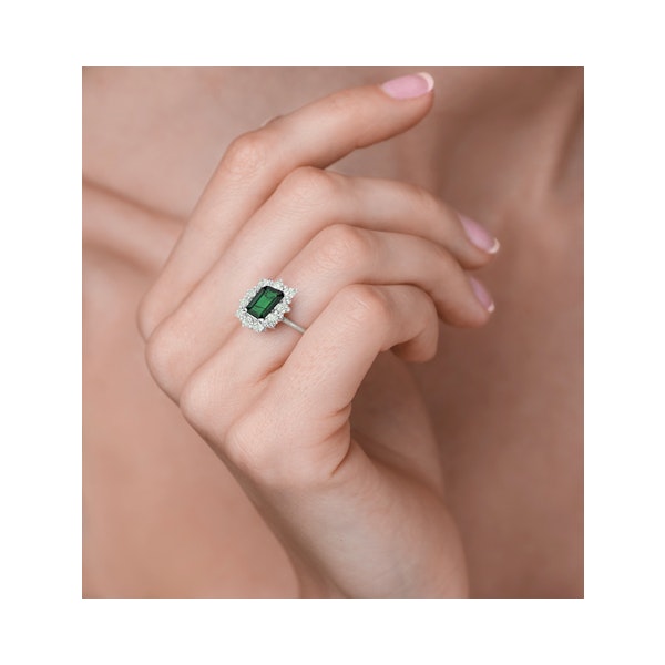 Emerald 1.00ct And Diamond 0.50ct 18K White Gold Ring - Image 4