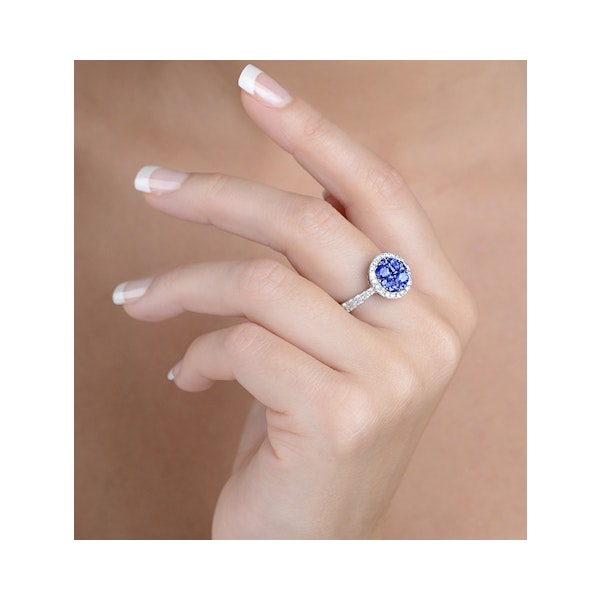 0.84ct Diamond 1.60ct Sapphire and 18K White Gold Circles Ring - Image 3