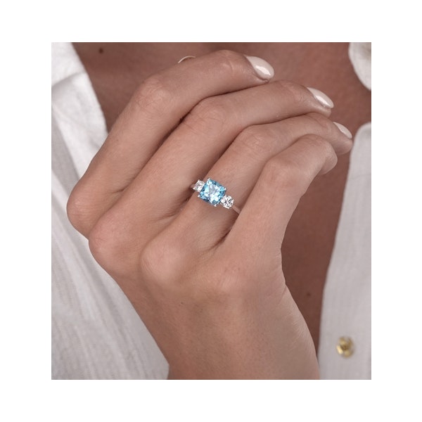 2.50ct Cushion Cut Blue Topaz Lab Diamond Asteria Ring 9K White Gold - Image 3