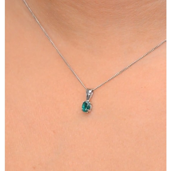 Emerald 5 x 4mm 18K White Gold Pendant Necklace - Image 4