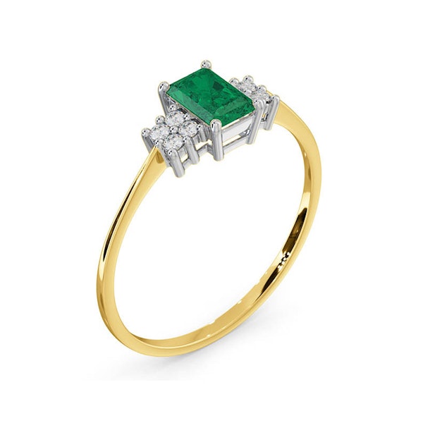 Emerald 6 x 4mm And Diamond 18K Gold Ring - Image 4