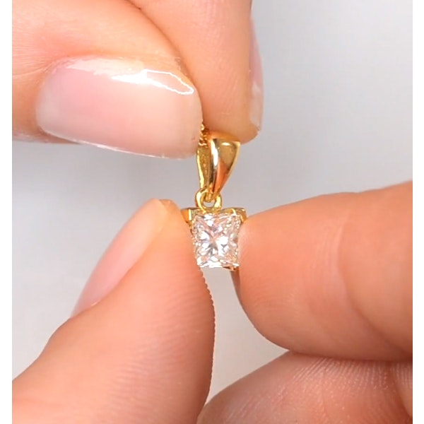 18K Gold Princess Cut Diamond Pendant Necklace 0.50CT H/SI - Image 4