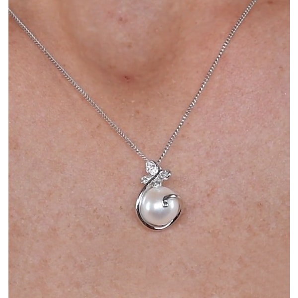 Button Pearl and Diamond Stellato Pendant Necklace in 9K White Gold - Image 3