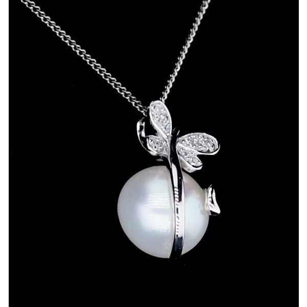 Button Pearl and Diamond Stellato Pendant Necklace in 9K White Gold - Image 4