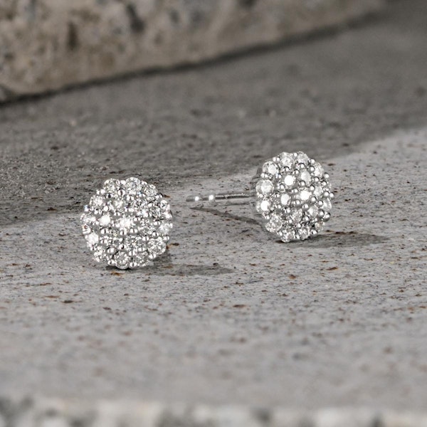Cluster Earrings 0.25ct Diamond 9K White Gold - Image 4
