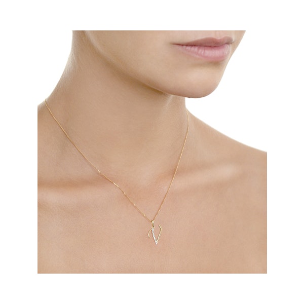 9K Gold Diamond Initial 'V' Necklace 0.05ct - Image 4