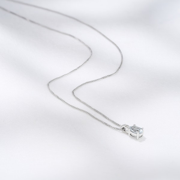 Aquamarine 0.34CT And Diamond 9K White Gold Pendant Necklace - Image 5