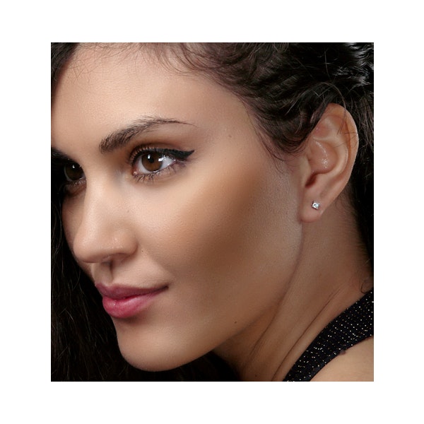Princess Cut Lab Diamond Stud Earrings 0.20ct in 9K Gold - Image 2