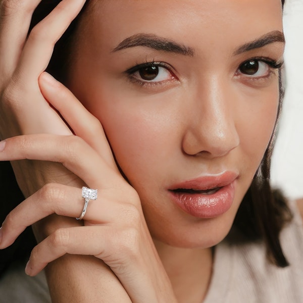 Amora Radiant 2.00ct Lab Diamond Engagement Ring F/VS1 Set in Platinum - Image 6