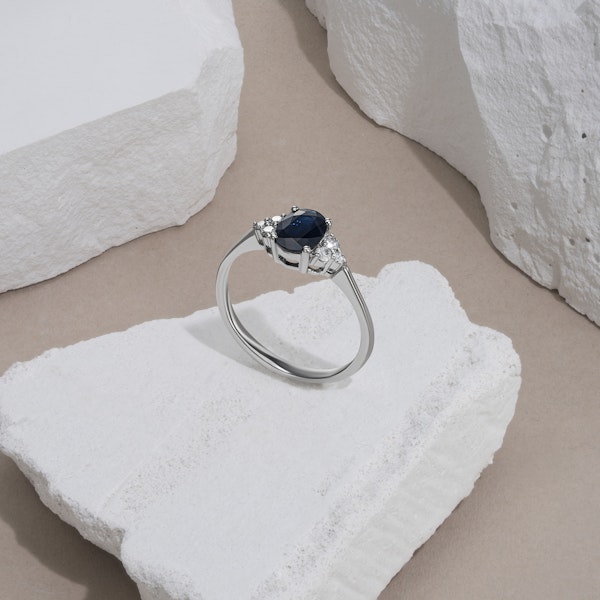 Sapphire 1.00ct And Diamond 18K White Gold Ring - Image 6