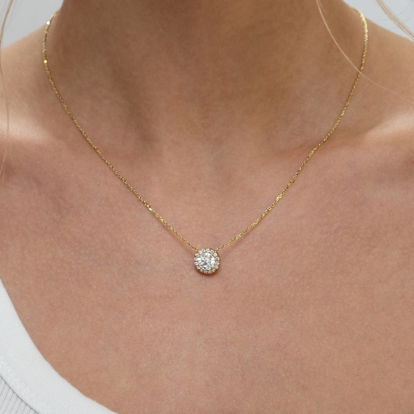 1.00ct Lab Diamond Halo Necklace in 9K Yellow Gold G/Vs - Image 2