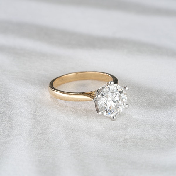 Low Set Chloe 3.00ct Lab Diamond Round Cut Engagement Ring in 18K Yellow Gold G/VS1 - Image 6