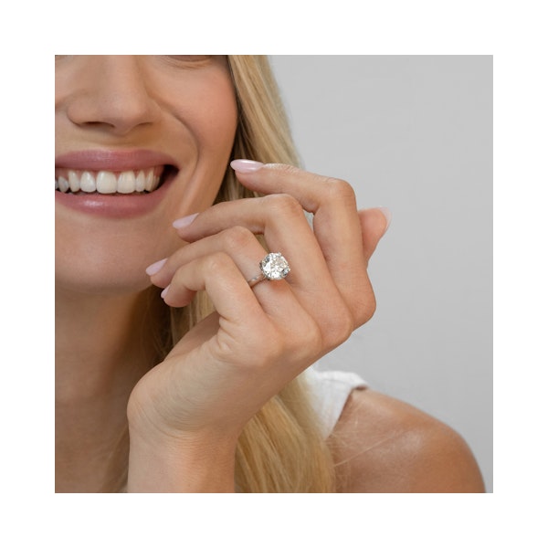 Grace 5.00ct Lab Diamond Round Cut Engagement Ring in Platinum G/VS1 - Image 4