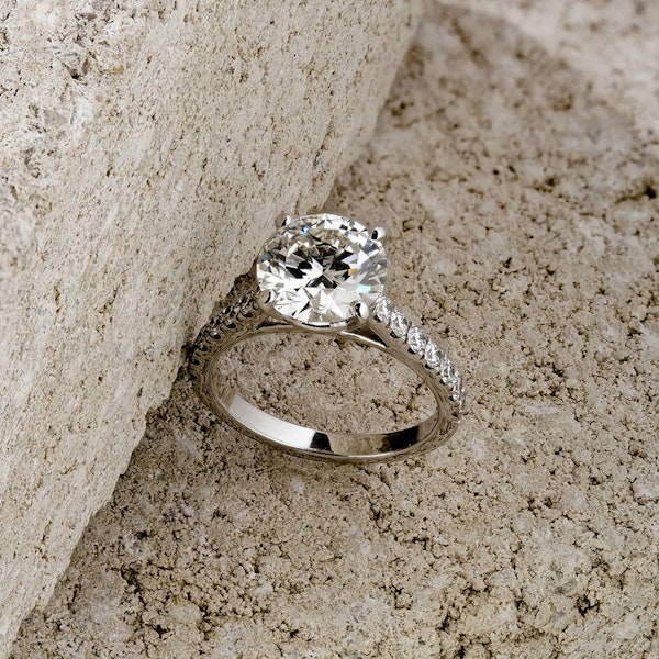 Natalia 3.45ct Lab Diamond Round Cut Engagement Ring in 18K White Gold G/VS1 - Image 7