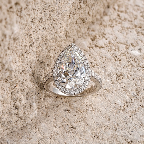 Diana 5.90ct Lab Diamond Pear Cut Engagement Ring in Platinum G/VS1 - Image 4