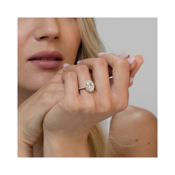 Georgina 5.70ct Lab Diamond Oval Cut Engagement Ring in 18K Yellow Gold G/VS1 - Image 4