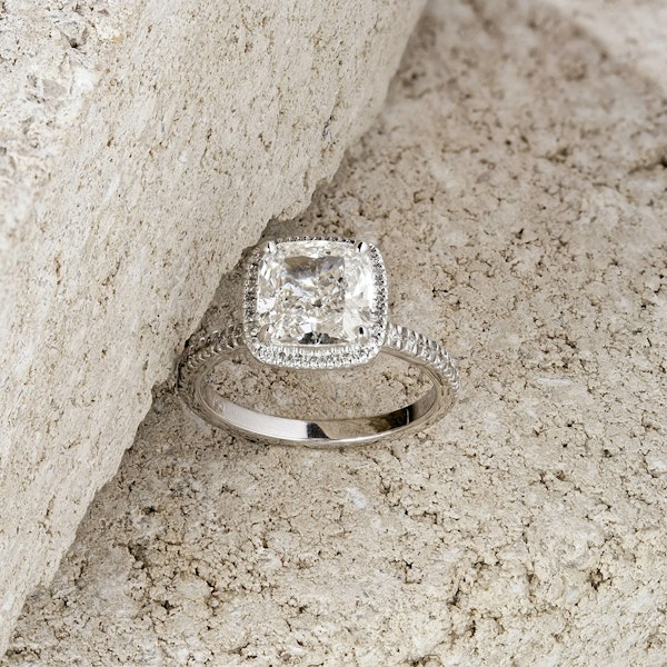 Beatrice 3.55ct Lab Diamond Cushion Cut Engagement Ring in Platinum G/VS1 - Image 4