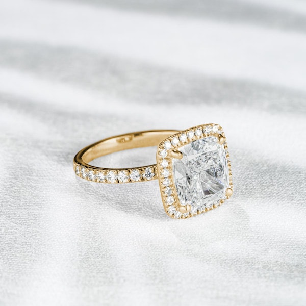 Beatrice 5.75ct Lab Diamond Cushion Cut Engagement Ring in 18K Yellow Gold G/VS1 - Image 2