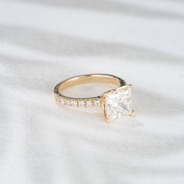 Katerina 3.55ct Lab Diamond Princess Cut Engagement Ring in 18K Yellow Gold G/VS1 - Image 6