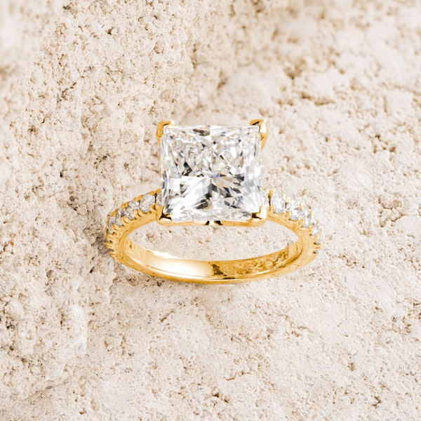 Katerina 5.55ct Lab Diamond Princess Cut Engagement Ring in 18K Yellow Gold G/VS1 - Image 4