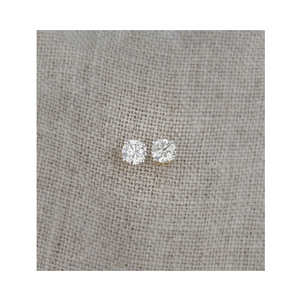 Diamond Stud Earrings 4.1mm 18K Gold - 0.50CT - G-H/SI - Image 6