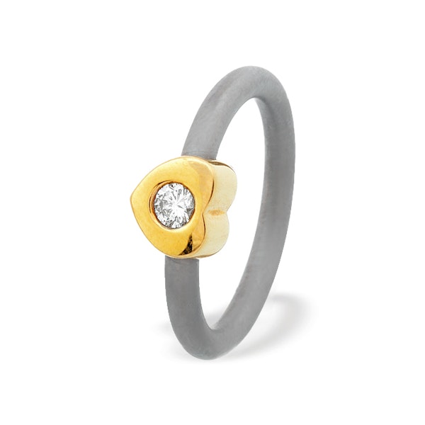 18K Gold Love Heart Design Titanium Ring SIZE H - Image 1