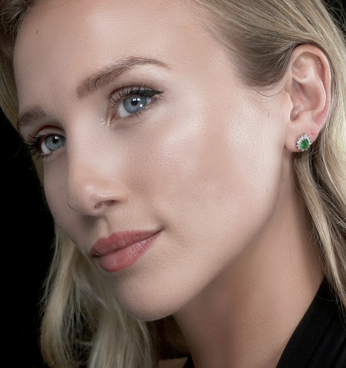 Emerald Earrings The Diamond Store