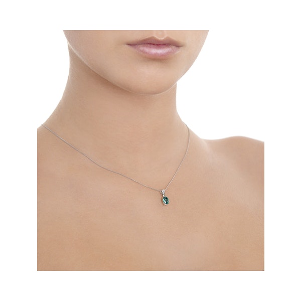 Emerald 7 x 5mm Pendant Necklace Set in 9K White Gold - Image 3
