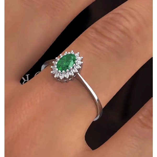 Emerald 6 x 4mm And Diamond 9K White Gold Ring Item SIZE Q - Image 4