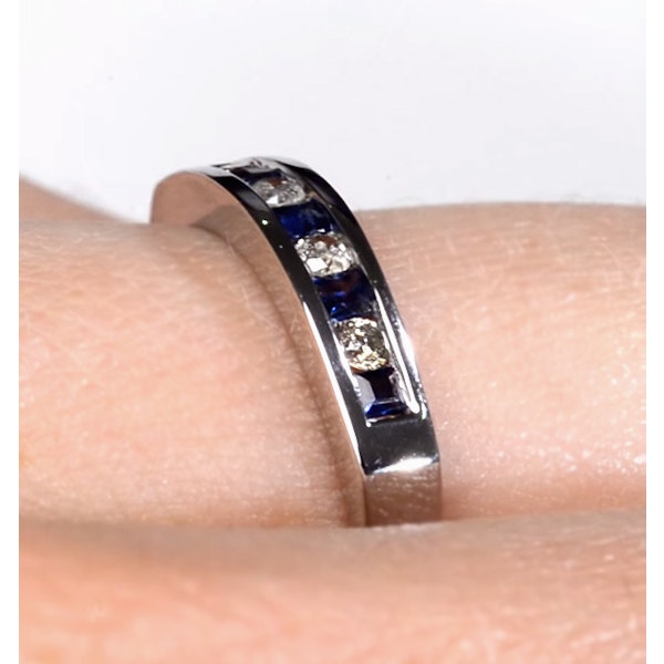 Sapphire 0.20ct And Diamond 9K White Gold Ring - Image 4