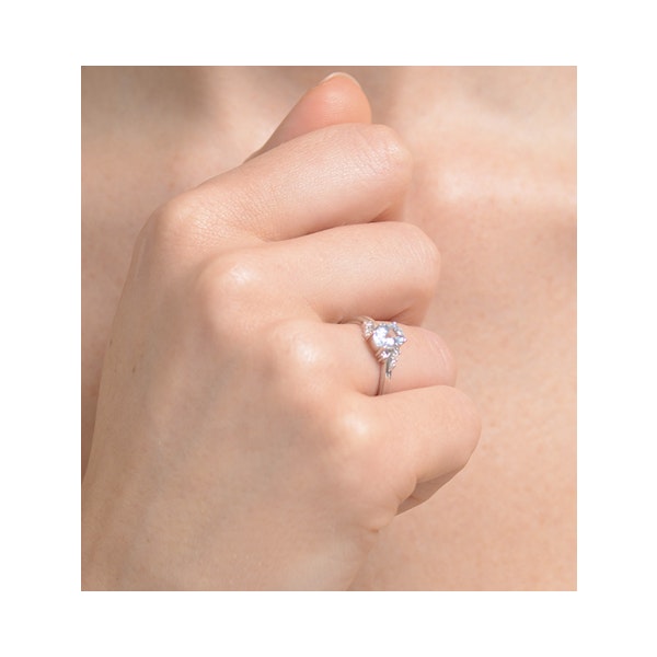 Aquamarine 0.70CT And Diamond 9K White Gold Ring E5731 - Image 2