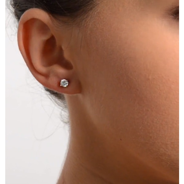 Diamond Earrings 0.66CT Studs G/VS Quality in Platinum - 4.5mm - Image 4