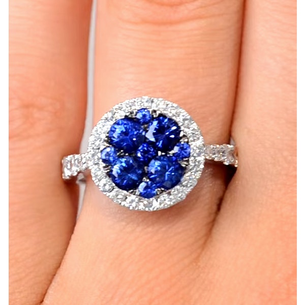 0.84ct Diamond 1.60ct Sapphire and 18K White Gold Circles Ring - Image 4