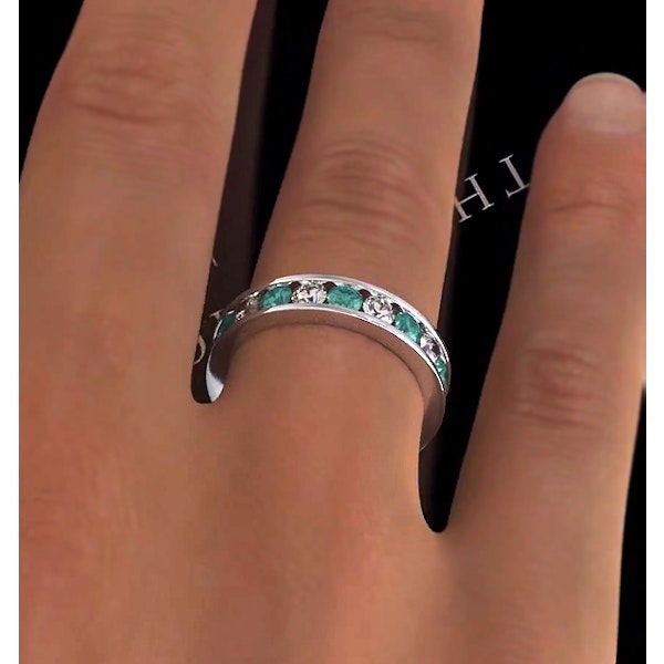 ETERNITY RING RAE DIAMONDS H/SI AND EMERALD 1.70CT - 18K WHITE GOLD - Image 4