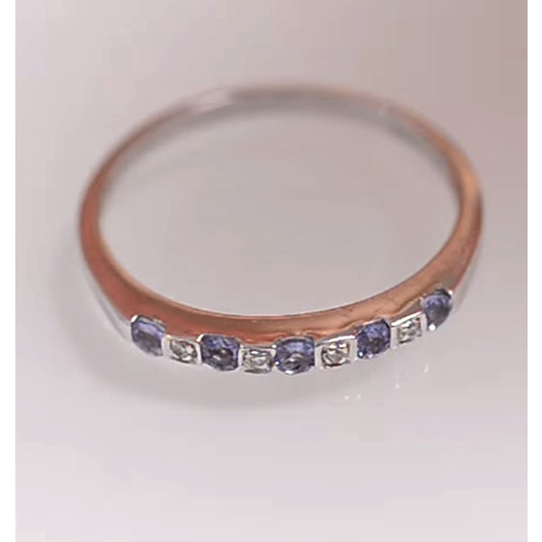 Tanzanite And Diamond 18K White Gold Ring SIZE M - Image 3