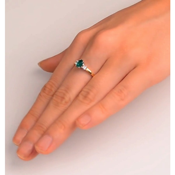 Emerald 6 x 4mm And Diamond 18K Gold Ring N4314 - Image 4