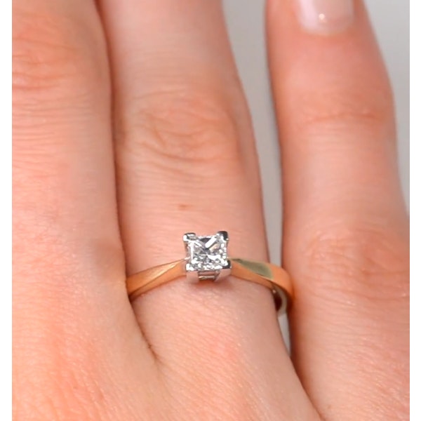 Certified Lauren 18K Gold Diamond Engagement Ring 0.33CT-F-G/VS - Image 4
