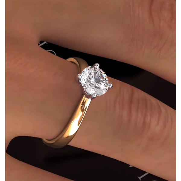 Certified 1.00CT Lily 18K Gold Engagement Ring E/VS2 - Image 4