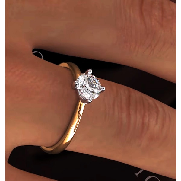Certified 0.70CT Lily 18K Gold Engagement Ring E/VS2 - Image 4
